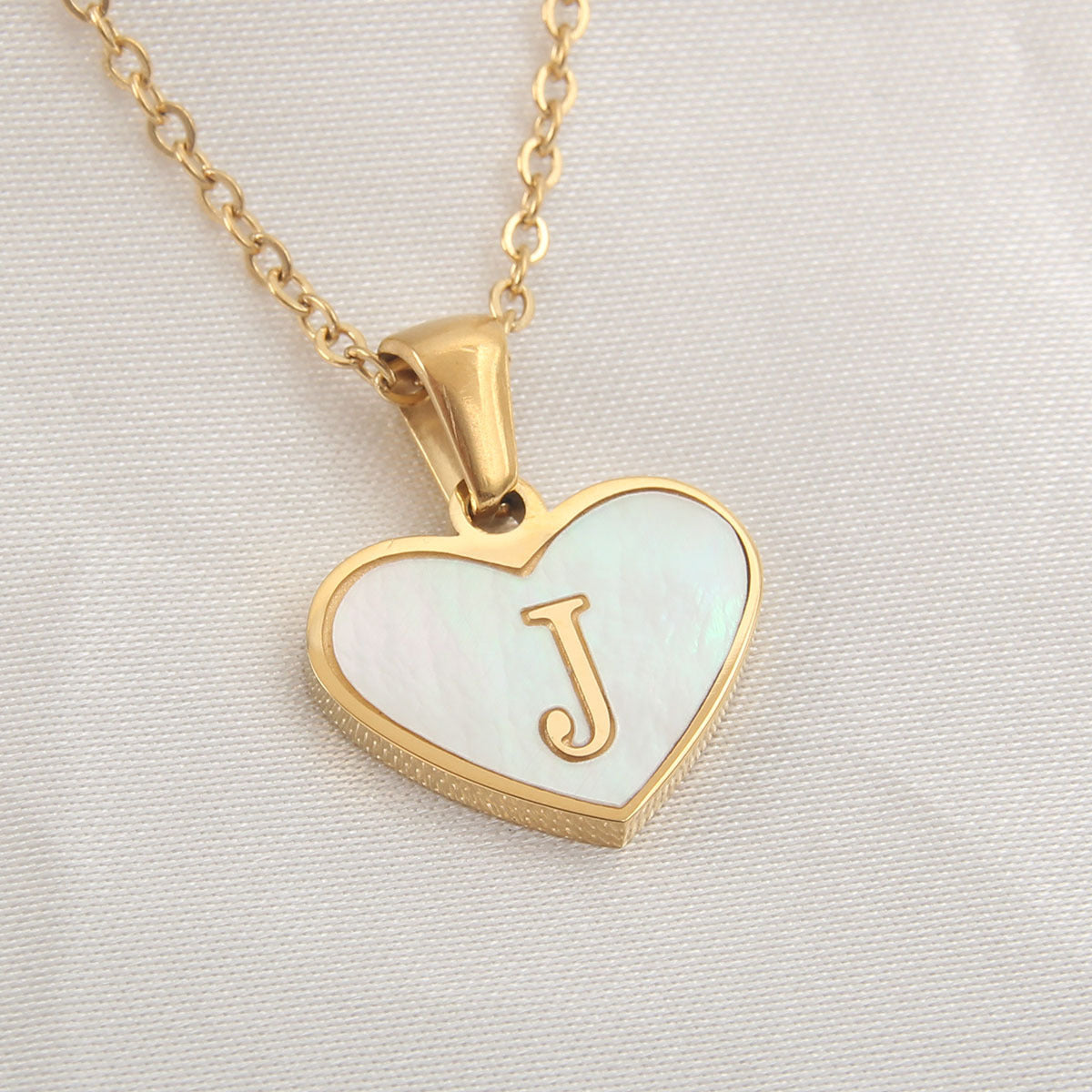 Collar Corazón con Letras - Concha Blanca & Personalizado