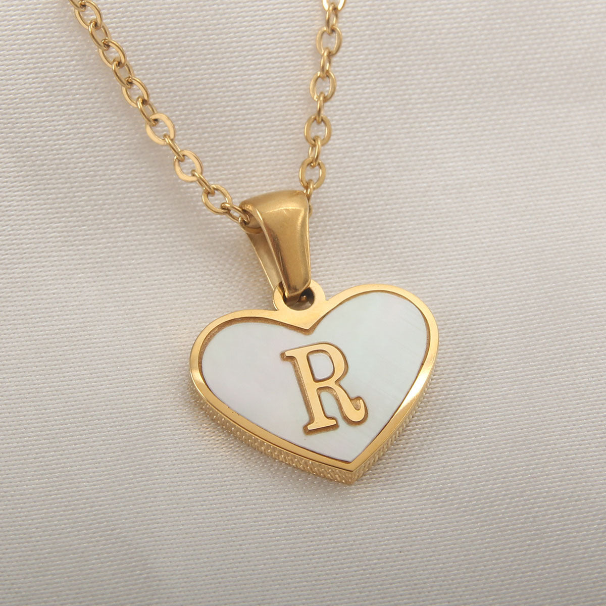 Collar Corazón con Letras - Concha Blanca & Personalizado