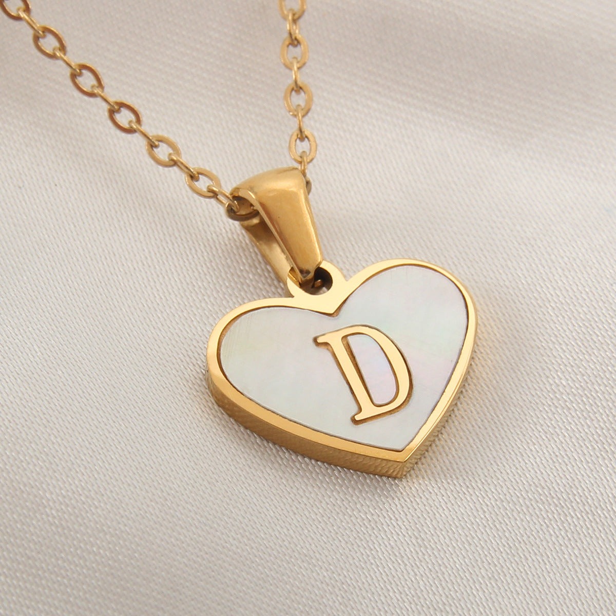 Collar Corazón con Letras - Concha Blanca & Personalizado