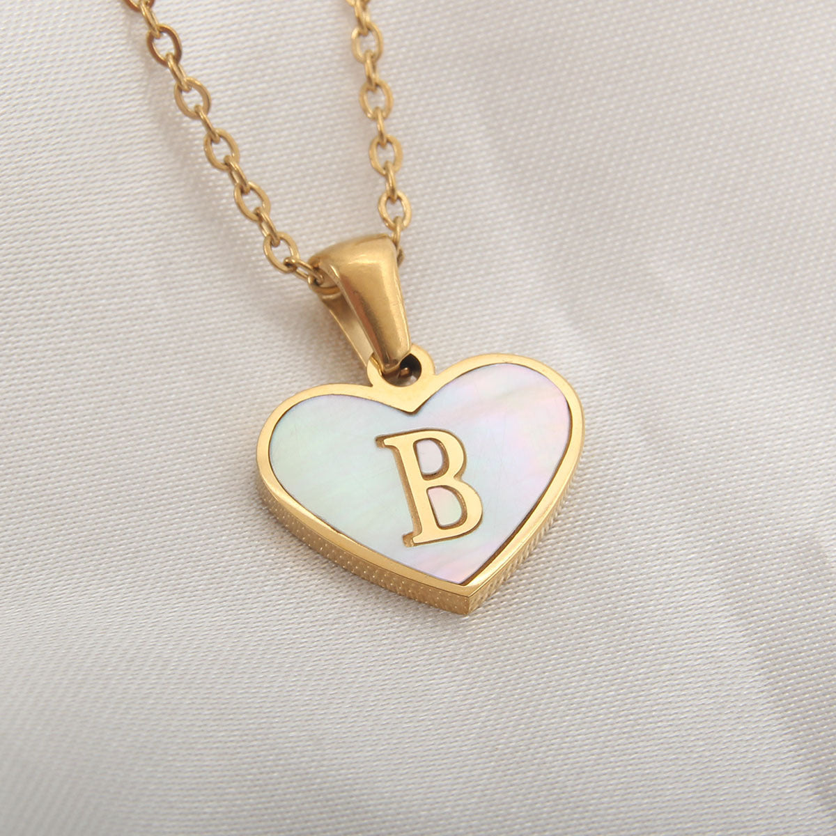 Collar Corazón con Letras - Concha Blanca & Personalizado