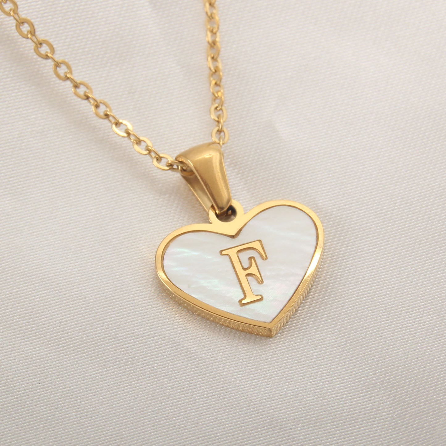 Collar Corazón con Letras - Concha Blanca & Personalizado