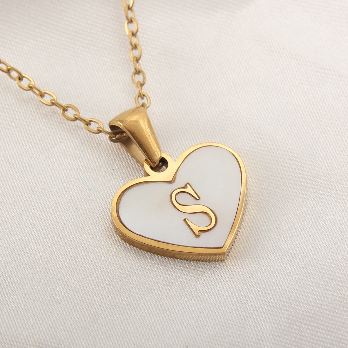 Collar Corazón con Letras - Concha Blanca & Personalizado