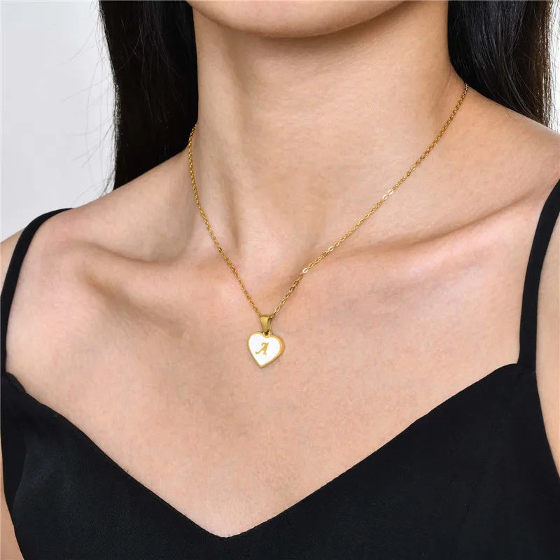 Collar Corazón con Letras - Concha Blanca & Personalizado