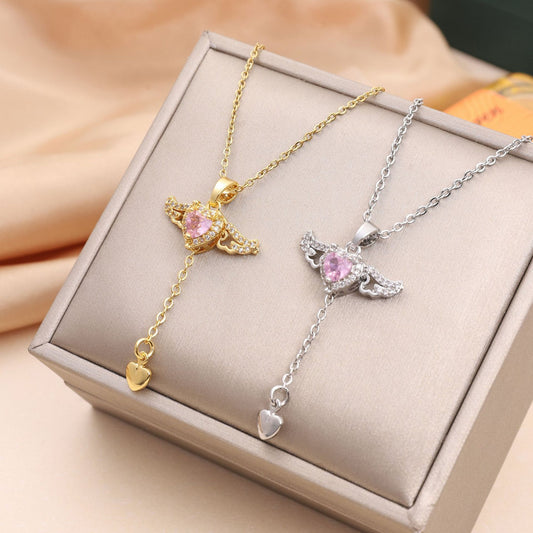 Collar Corazón Volador con Alas – Día del Amor