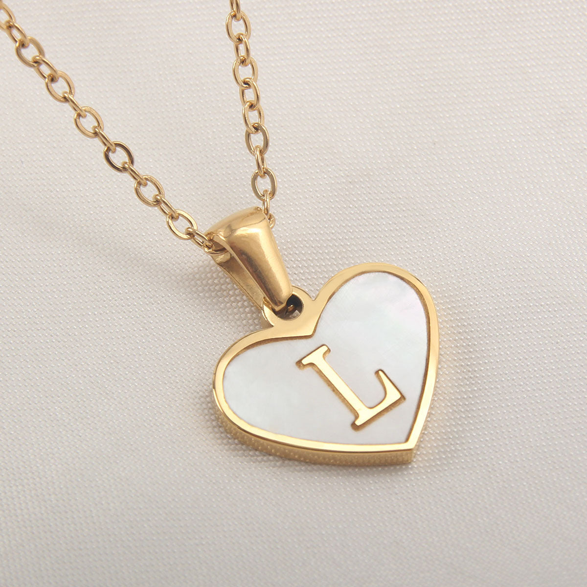 Collar Corazón con Letras - Concha Blanca & Personalizado